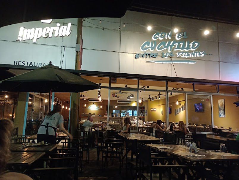 Con el Cuchillo Entre los Dientes | Restaurante